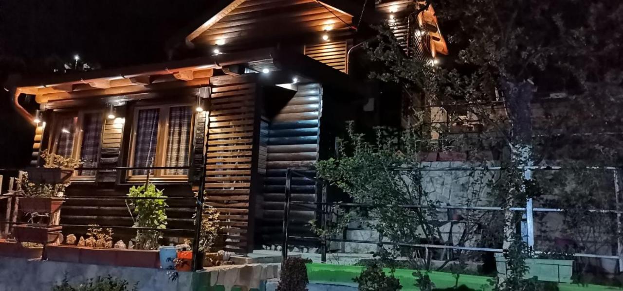 Bungalow 3 With 1 Room ซาราเยโว ภายนอก รูปภาพ