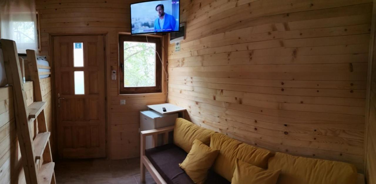 Bungalow 3 With 1 Room ซาราเยโว ภายนอก รูปภาพ
