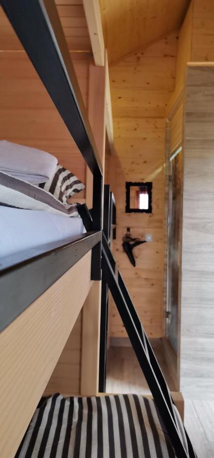Bungalow 3 With 1 Room ซาราเยโว ภายนอก รูปภาพ
