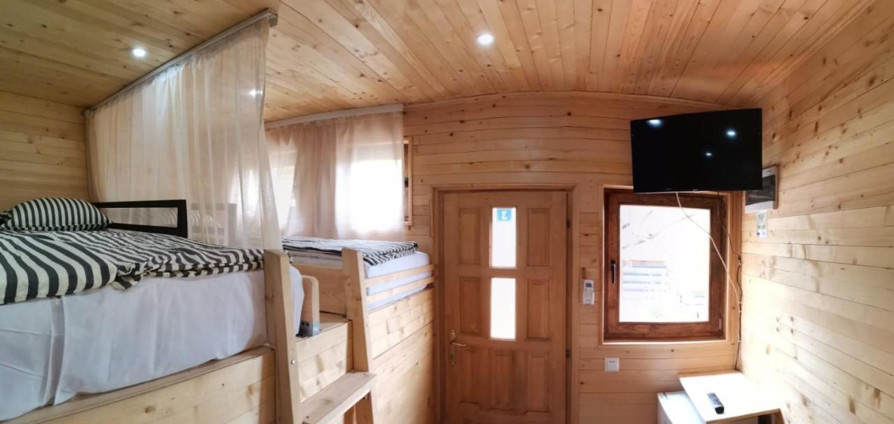 Bungalow 3 With 1 Room ซาราเยโว ภายนอก รูปภาพ