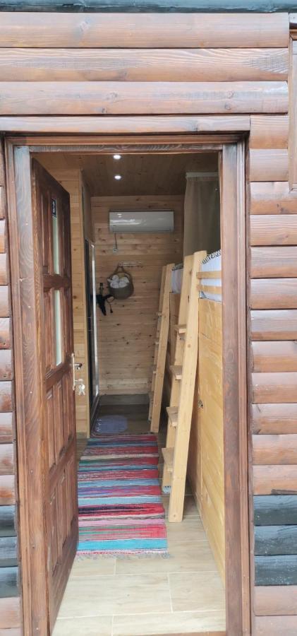 Bungalow 3 With 1 Room ซาราเยโว ภายนอก รูปภาพ