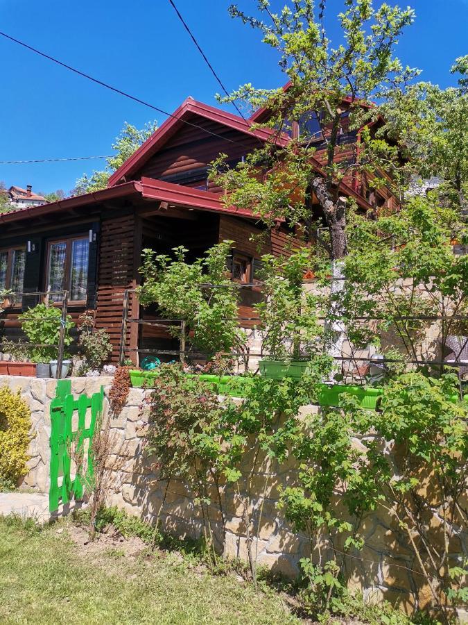 Bungalow 3 With 1 Room ซาราเยโว ภายนอก รูปภาพ